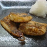 鯵の和風ムニエル　エネルギー；66㌔㌍　　タンパク質；8.3㌘　　塩分；0.4㌘