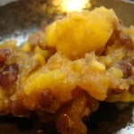 さつま芋の小倉煮 エネルギー；95㌔㌍　タンパク質；0.8㌘　塩分；0㌘