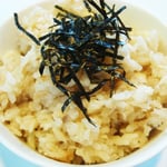 鯛めし エネルギー；239㌔㌍　タンパク質；10.8㌘　塩分；0.8㌘