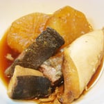 ぶり大根 エネルギー；152㌔㌍　　タンパク質；12.9㌘　　塩分；1.2㌘