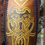 Canon en cuir "Thamu"