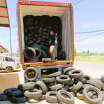 The loose tires are selected in the distribution center. Ready to sell.