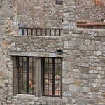 Minerve-Window with Pots