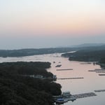 同じく志摩湾の早朝の風景。