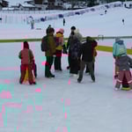 am ersten Tag - Eislaufen