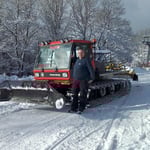Pistenbully mit Gerätewart Klaus