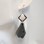 VENDUES ! BO FORMIDABLE modèle VAL cuir gris, breloques inox carré, losange blanc et carré diamant laiton noir