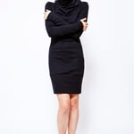 フード付きドレス1