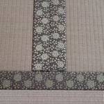 ｱﾗﾍﾞｽｸ№570ピンク系 たたみ表も美草目積ピンクです。 春らしく、かわいい感じです。 おばあちゃんか、女性のお部屋かも！