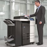 Grundgerät Konica Minolta C-250i mit Heftfinisher mit Booklet-Funktion