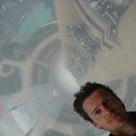 Le plus dur est de s'allonger sur la vitre