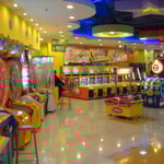 Salle d'arcade réservée aux moins de 10 ans