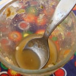 Une sauce très pimentée à rajouter à la soupe, pendant le trek