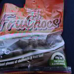 Des morceaux d'abricots et de pêches séchés entourés de chocolat... recommandés par notre amie d'Adélaïde, et typiquement australien