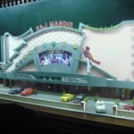 Une maquette disposée à l'entrée de la salle