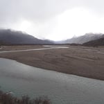 En allant vers la cascade