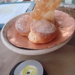 Pain italien et beurre truffé