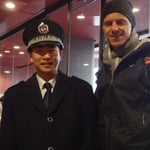 Un gardien à l'entrée