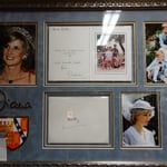 Lettre signée Lady Di,  et photos. 7 000$