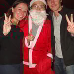 Vers minuit,un père Noël est arrivé, et a distribué fruits et bonbons