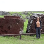 Les fameux "chapeaux", ou Pukao