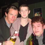 Le soir, dans un bar