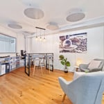 Lounge mit Cafeteria