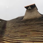 Kamin zusammen mit Vincent Gachet, Maitre Tavilloneur Charmey