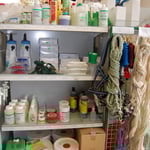 Stallhygiene, Stricke, Halfter, Herbiziede etc.