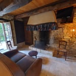 salon avec cheminée façon cantou 