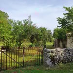 entrée coté chemin 