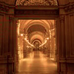 Ein Blick in das wunderschöne Palais Ferstl auf der Freyung