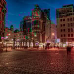 Das Haas-Haus (l.) und der Neubau des Hotels am Stephansplatz