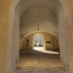 Verbindungsgang zwischen zwei Höfen