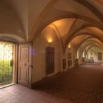 Kreuzgang zur Krypta