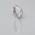 Handmodellierter gegossener Ring