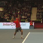 Juan Martin del Potro - bei einer Körpergröße v. beinahe 2 m, serviert er seine Aufschläge regelmäßig mit über 200 km/h