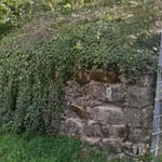 Mauerreste der Wasserburg bei Buchklingen  ©Barbara Langer