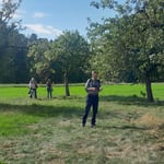 Richard Ittner bestimmt fachkundig die Apfelsorten ©Barbara Langer