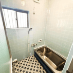 浴室（追焚き付き給湯器付）