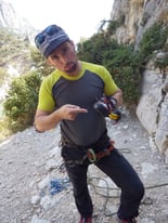 Schuh kaputt. Für heute ist Schluss mit Klettern.