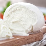 MOZZARELLA DI BUFFALA DI CAMPANA AOP ITALIE