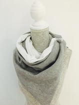 Wéckelschal unis gro/waiss