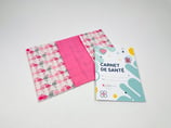 Housse fir de Carnet de Santé (neien Modell 2025) Flamingo