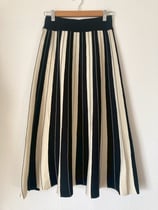 配色カラーニットロングスカート