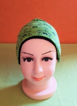 Beanie short Blumen/schwarz KU 46/48