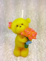 Bienenwachskerze Bär mit Blumenstrauß