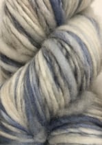 Manos del Uruguay Serpentina, Farbe Edith (mit blassem Graublau)