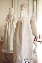 Bonnet de Baptême soie et dentelle Clémence