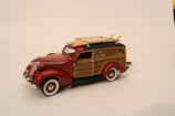 Art.Nr. 16219 Studebaker Woody wagon 1937 Farbe Grün